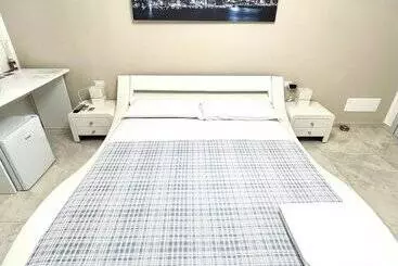 پانسیون Circeo Boutique Rooms