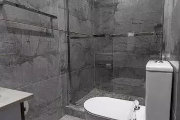 هتل Luxe Suites Boutique