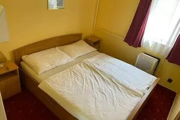 Kapselhotell Mahom Vendégház