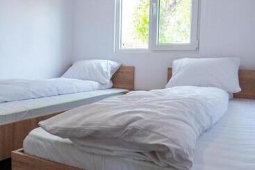 هتل آپارتمان Poiana Cu Flori