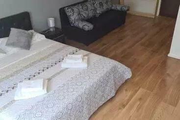 Pensiune Luca S Studio 2 ,close To Therme Bucharest, Airport Otopeni