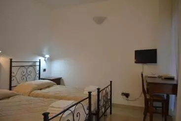 تختخواب و صبحانه Casa Per Ferie Religiosa Figlie Di Nazareth