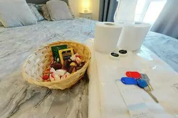 Bed and Breakfast 3 Guests In A 3 Bed House, Kitchen, Smart Tv In All Rooms, Single,double,ensuite Options Available