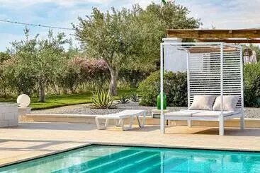 تختخواب و صبحانه Dimora Calauriia  Adults Only