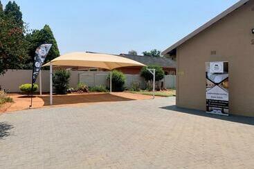 Pensão Happy Living Guesthouse