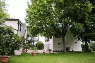 Bed and Breakfast Casa Dei Pini Country House