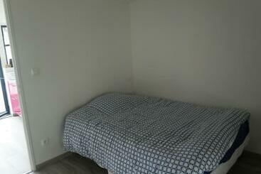 تختخواب و صبحانه Le 12