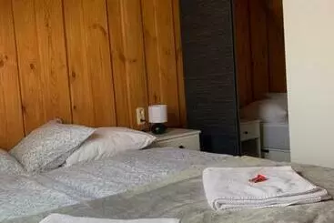 Bed & Breakfast Gyurka Kisrönkház