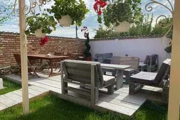 Pensione Opera Vama Veche