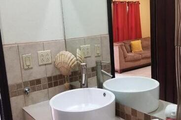 Apartmanszálloda Sea Rock