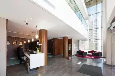 فندق Centro Al Manhal by Rotana