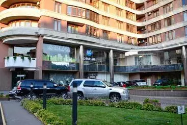 هتل Diplomat Apart