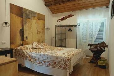 مبيت وإفطار La Casa Sul Tetto, Room S & Glamping