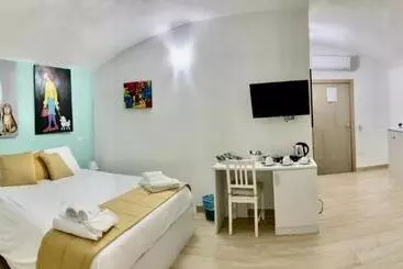 تختخواب و صبحانه A Room De  Scugnizzi