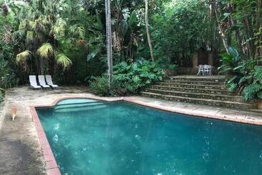 Pension Old Joe S Kaia