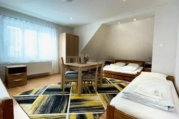 هتل آپارتمان Ubytovanie Athéna