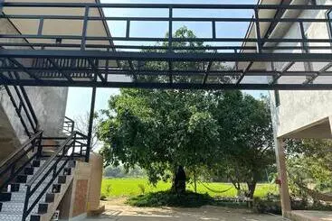 پانسیون Ban Suweena