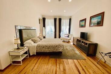 تختخواب و صبحانه Casa Saudade Luxury Rooms