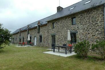 بنسيون Les Reinettes   Les Vergers De Guerlédan