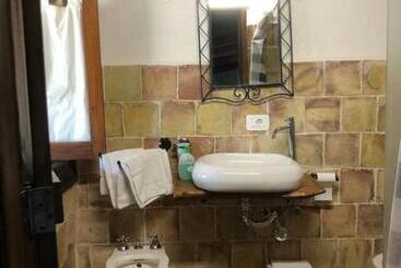 ホテル Agriturismo Roba Degli Ulivi