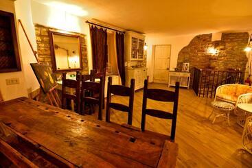 بنسيون Il Borgo Del Castello