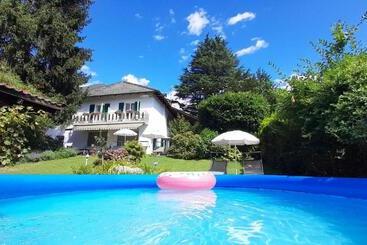 Home Suite Home Bed & Breakfast