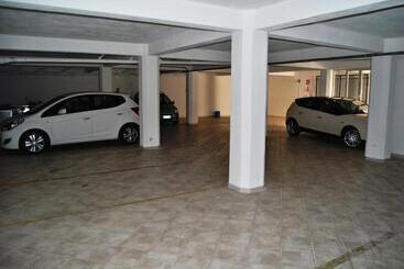 تختخواب و صبحانه Azulè