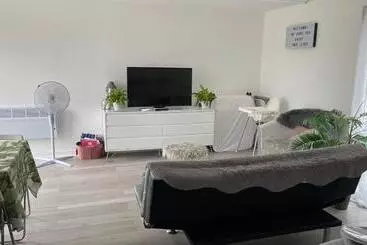 Nicolas Devon Air Bed And Breakfast