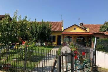 פנסיון Villa Aurora