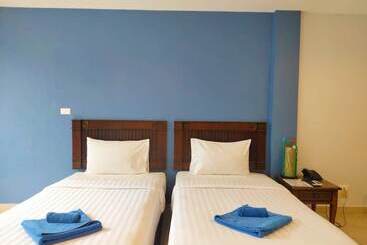 هتل Karon Living Room Sha Plus