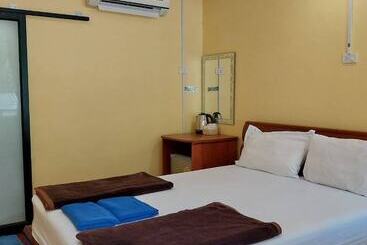 Hotel Phi Phi Sand Sea View Resort