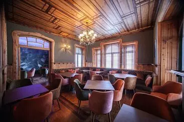 فندق Storytellers Palace