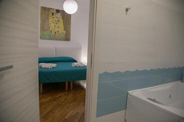 تختخواب و صبحانه Luna D Arte