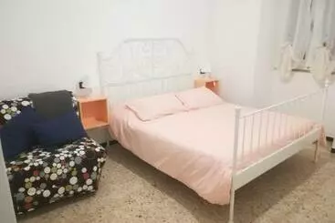 تختخواب و صبحانه Il Martello