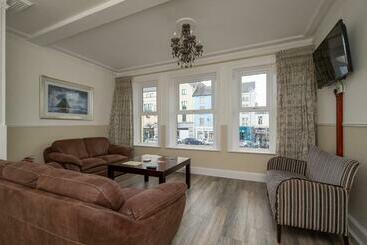 膳宿费 The Square Townhouse Fermoy