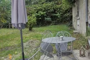 Aamiaismajoitus (B&B) Maison Du Moulin Galuzot