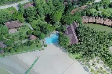 Hôtel Chez Carole Beach Resort & Spa