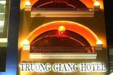 Hotel Truong Giang