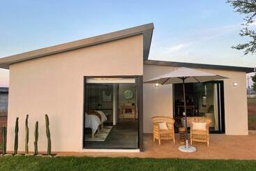 بنسيون The Goodland Cottages