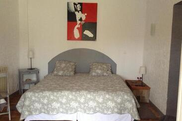 Bed and Breakfast Chambre D Hôtes Le Cèdre