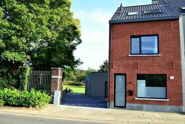 Пансион Nena Guesthouse