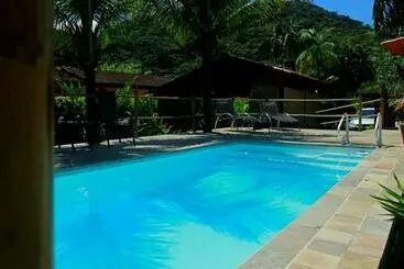 ペンション Aldeia De Camburi