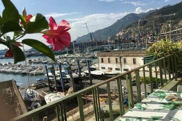 Pensió Abitare Sul Porto