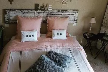 Bed and Breakfast Fontaine De Cérier