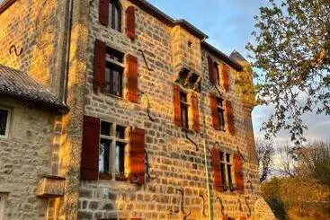 Bed and Breakfast Manoir Du Grail