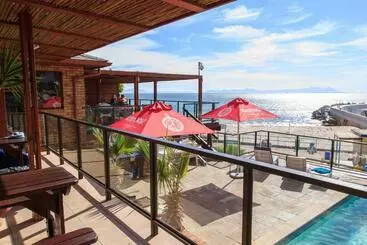 Majatalo Bikini Beach Villas