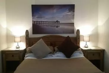 ペンション Farne Lodge