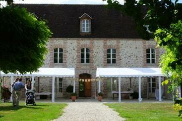 ベッドアンドブレックファースト Le Château De Mon Père