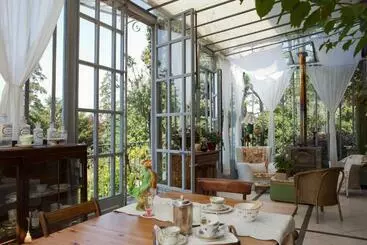 Bed & Breakfast La Pluie De Roses