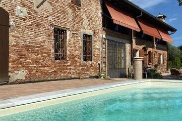 Dd Clara Bed And Breakfast